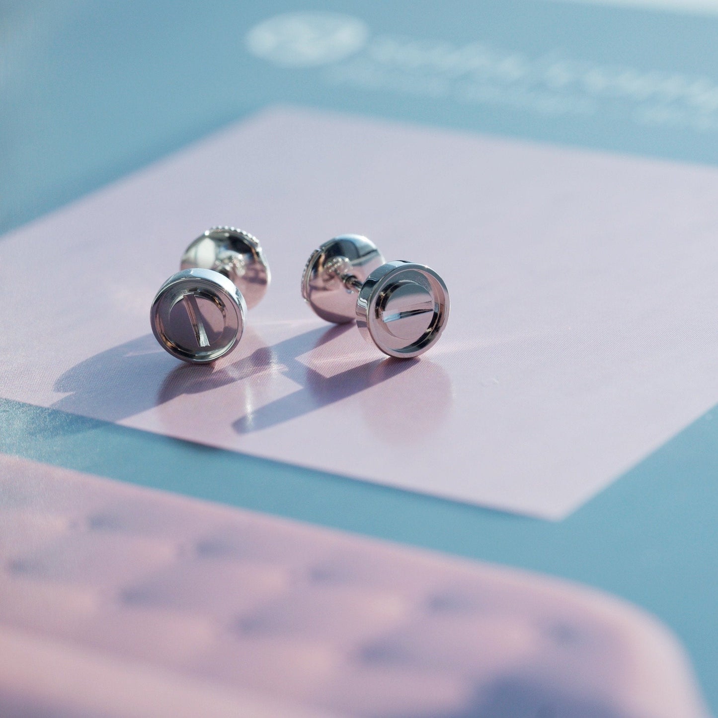 Miro LOVE EARRINGS SILVER 10MM