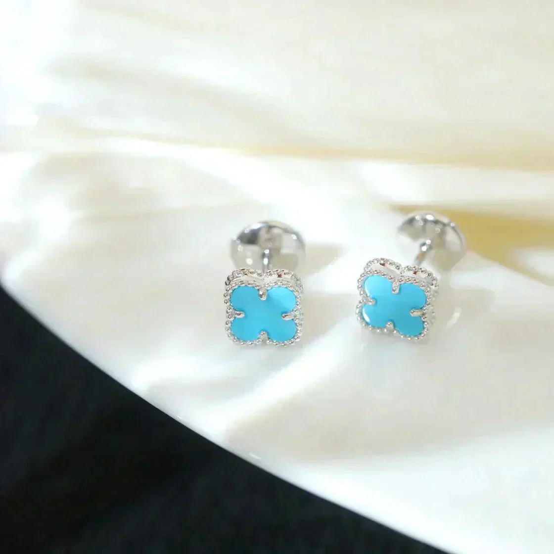 Miro CLOVER MINI 9.5MM ONYX STUD EARRINGS SILVER